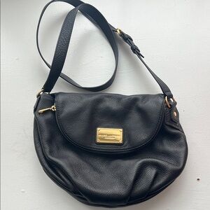 Large Marc Jacob’s Crossbody or Shoulder bag with Gold Accents - great condition